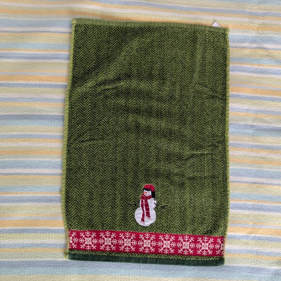 🛍️ BUNDLE ONLY • St. Nicholas Square Snowman ⛄ Holiday Hand Towel - Picture 4 of 7